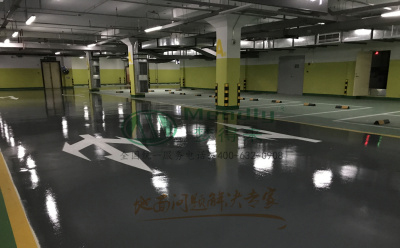 ‌旧地面翻新方案：雄关区环氧地坪涂层覆盖混凝土裂缝修复技术
